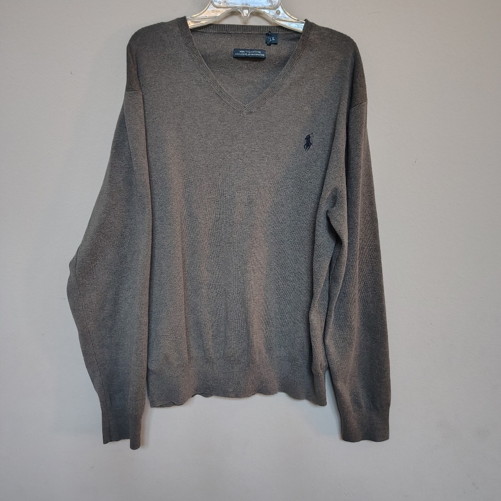 Ralph Lauren Men's V-Neck Sweater in Gray